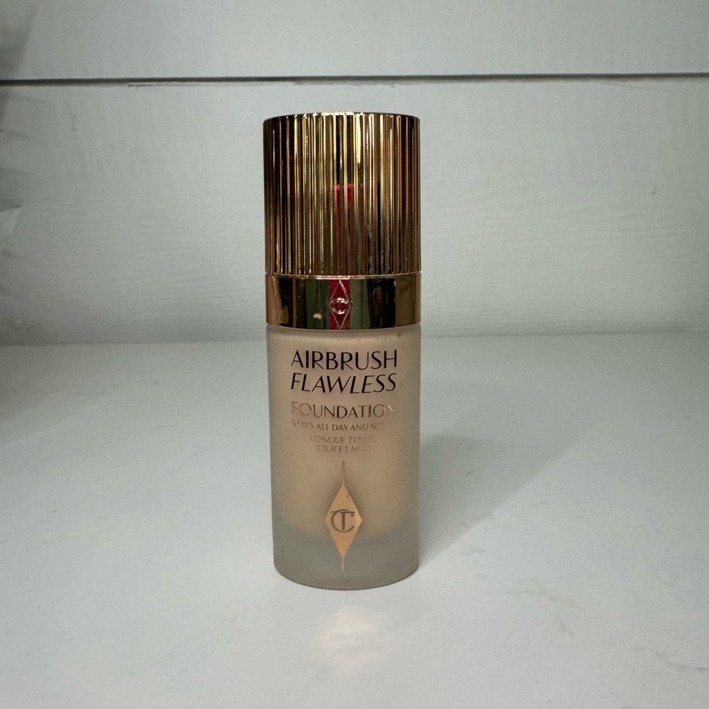 charlotte tilbury airbrush flawless longwear foundation